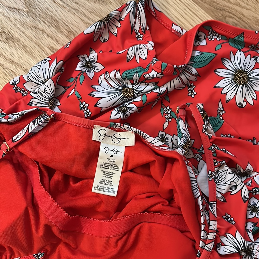 Jessica Simpson Women’s standard one piece ruffled shoulder swimsuit - Picture 6 of 6